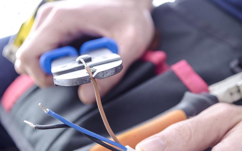 travail électricien Beauchamp